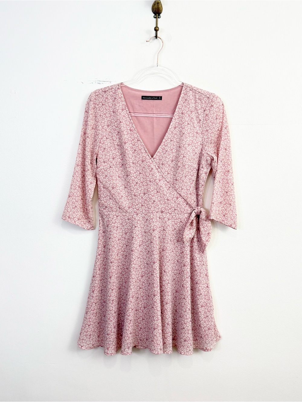 Abercrombie & Fitch Pink Floral Wrap Dress Fit & Flare Mini 3/4 Sleeve Size S